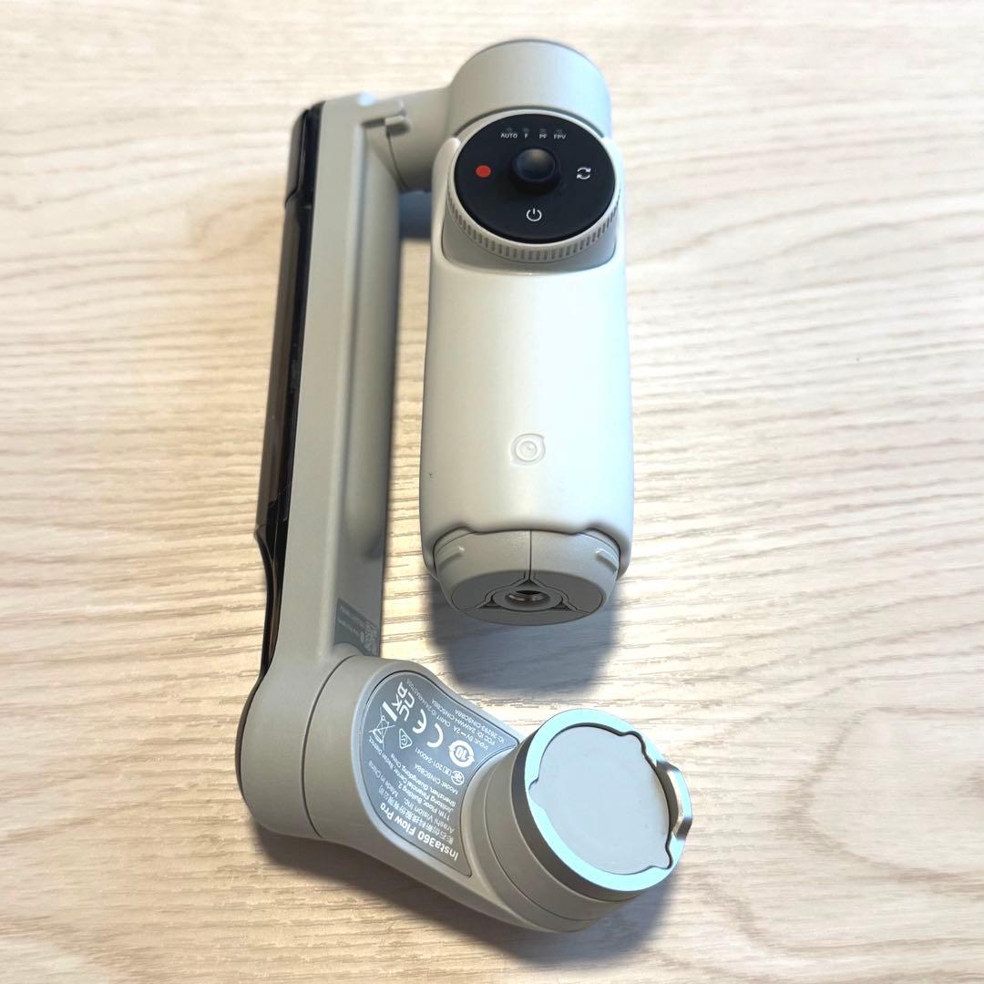 Insta360 Flow Pro スマホジンバル 【ほぼ新品】