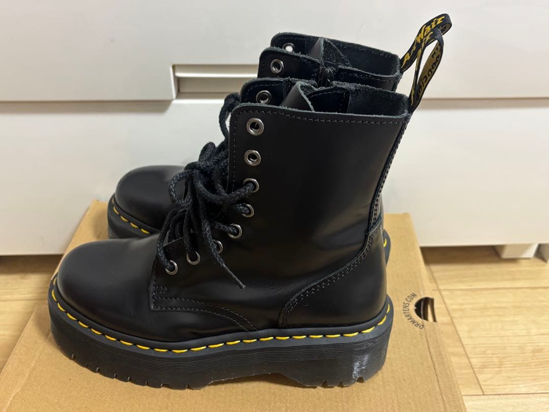 【箱付き】ドクターマーチン/JADON 8ホールブーツ