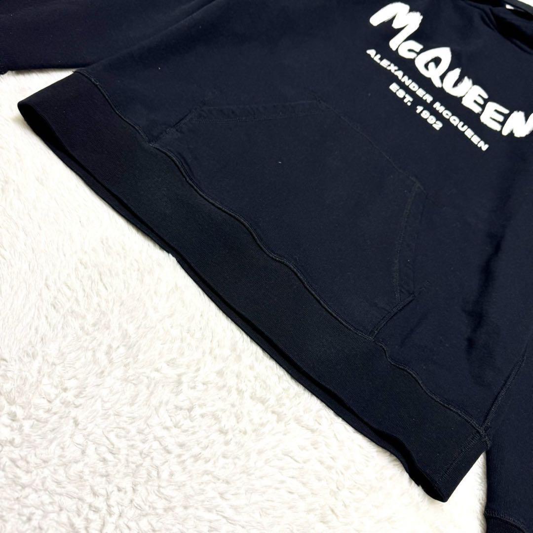 アレキサンダー マックイーン グラフィティロゴ パーカー フーディ ブラック