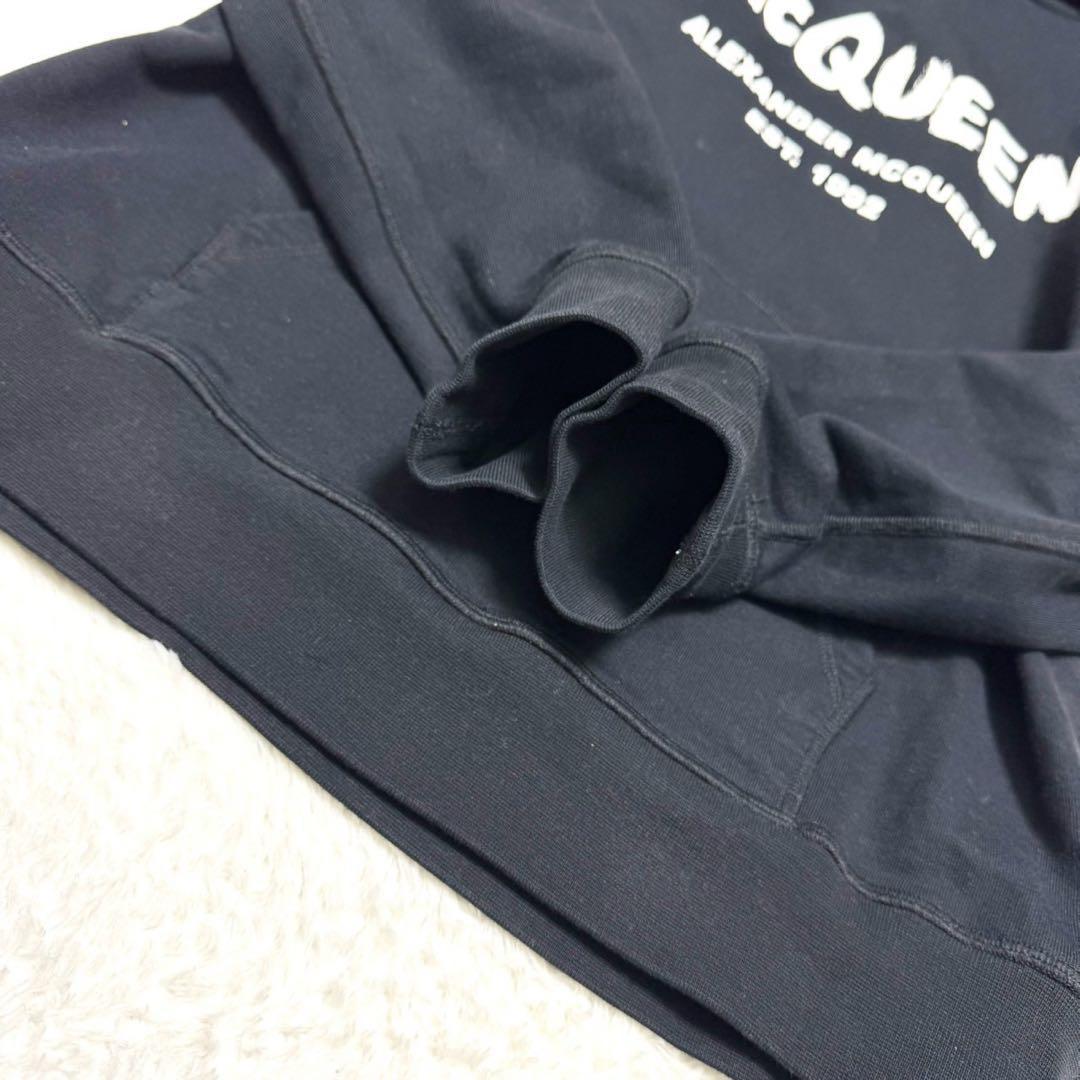 アレキサンダー マックイーン グラフィティロゴ パーカー フーディ ブラック