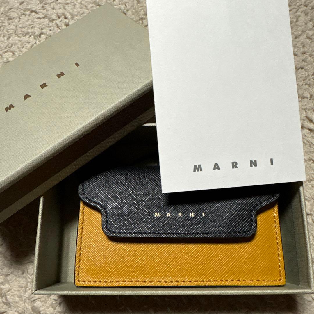 ぺ*と様 MARNI マルニ　名刺入れ　カードケース