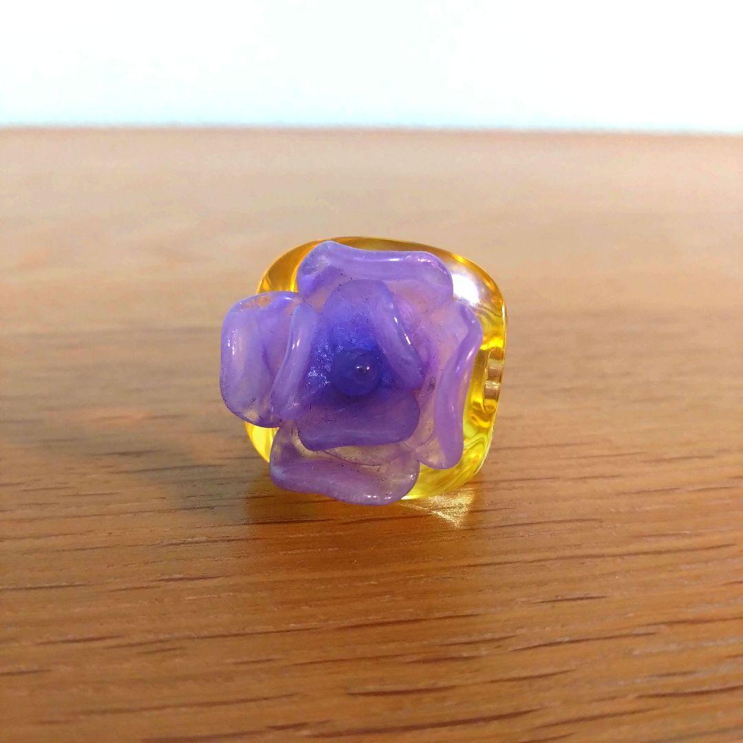 シャネル指輪　シャネルリング　紫　パープル　カメリア