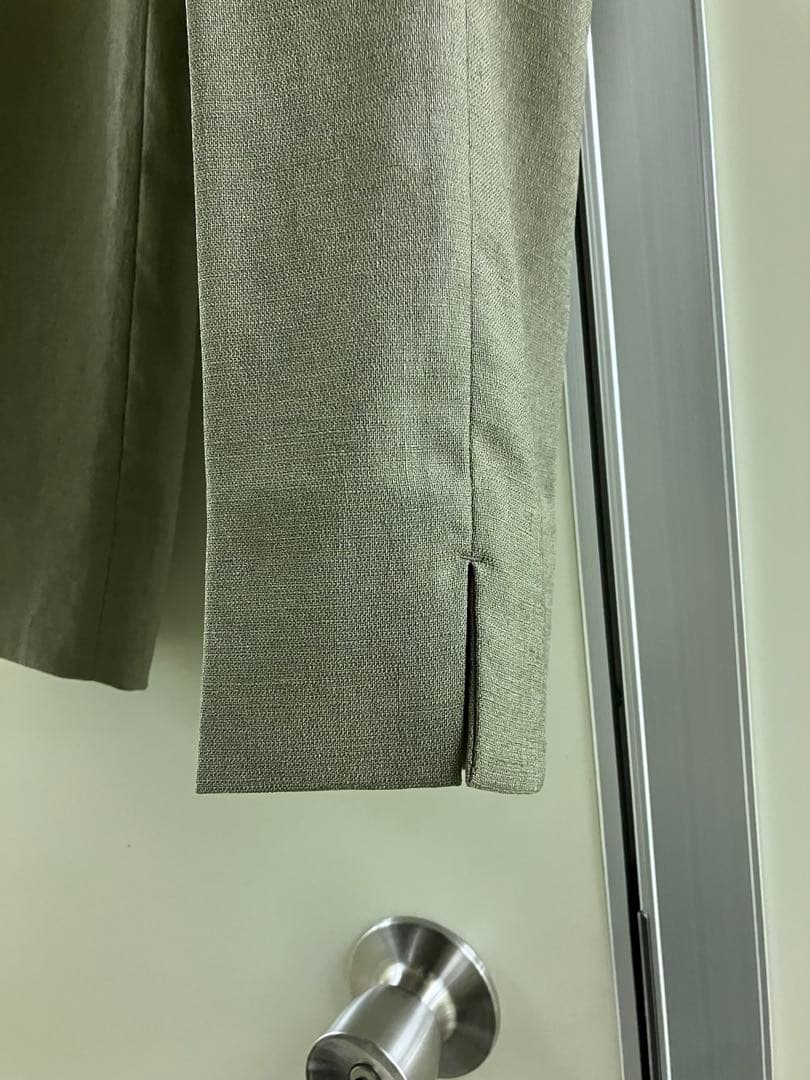 〓BEIGE,〓 khaki ノーカラー ボタンレス セットアップ スーツ