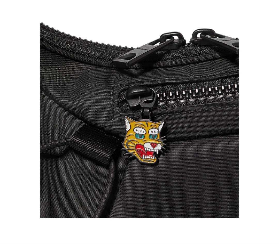 オニツカタイガー　オニツカ　ショルダーバック　メッセンジャーバック