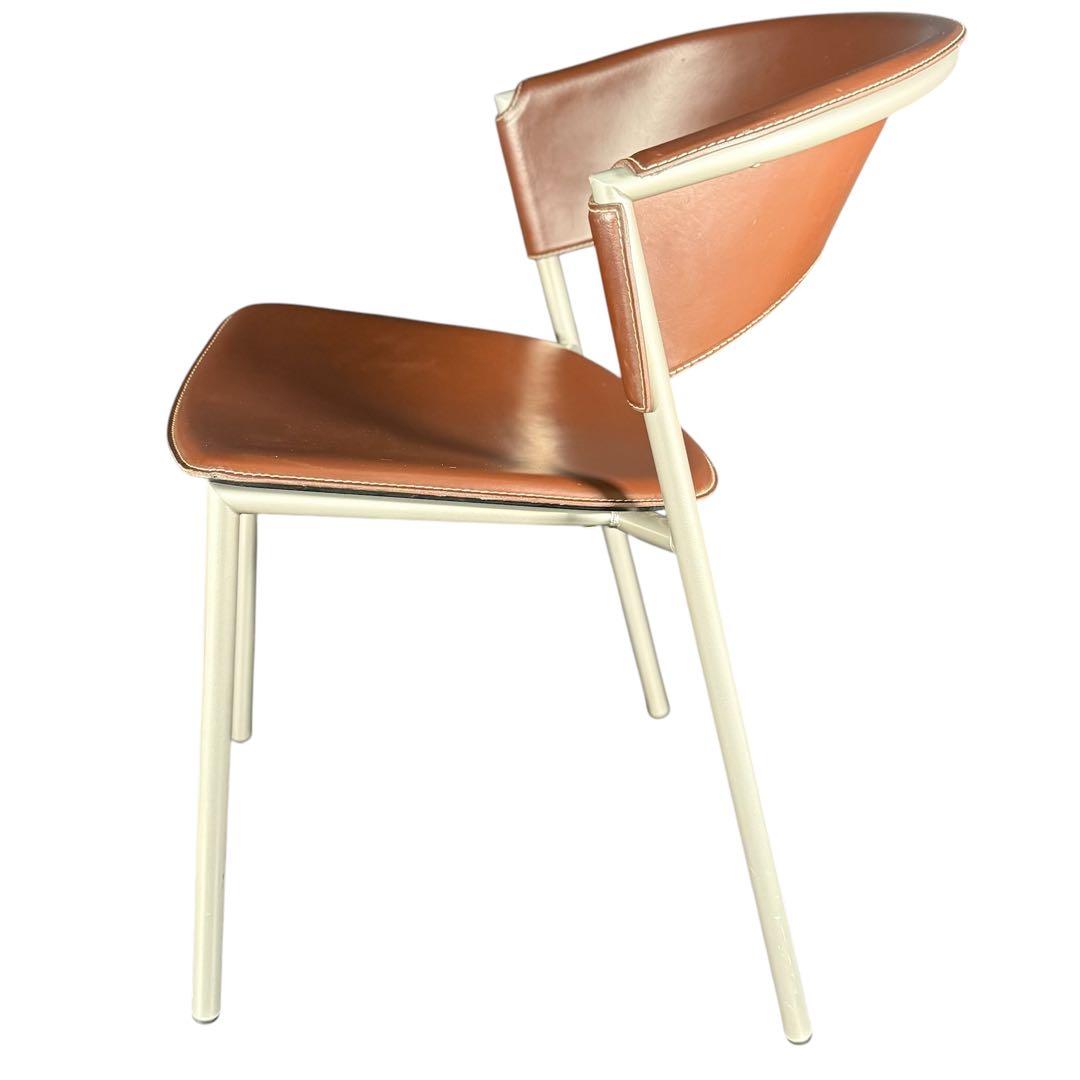 HR647 カリガリス　CICLADI 本革ダイニングチェア　レザーチェア