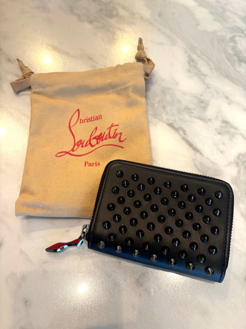 【新品未使用】ルブタン カードケース ケース