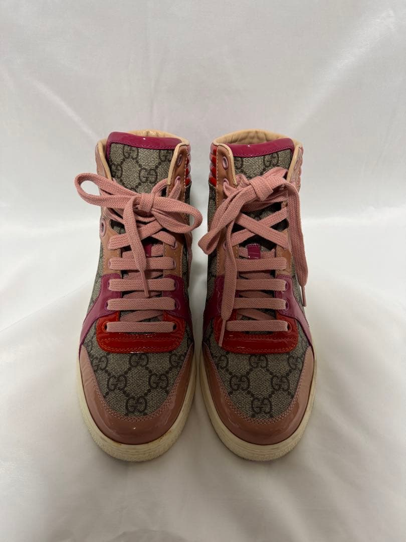 Gucci ピンク レッド ハイカットスニーカー