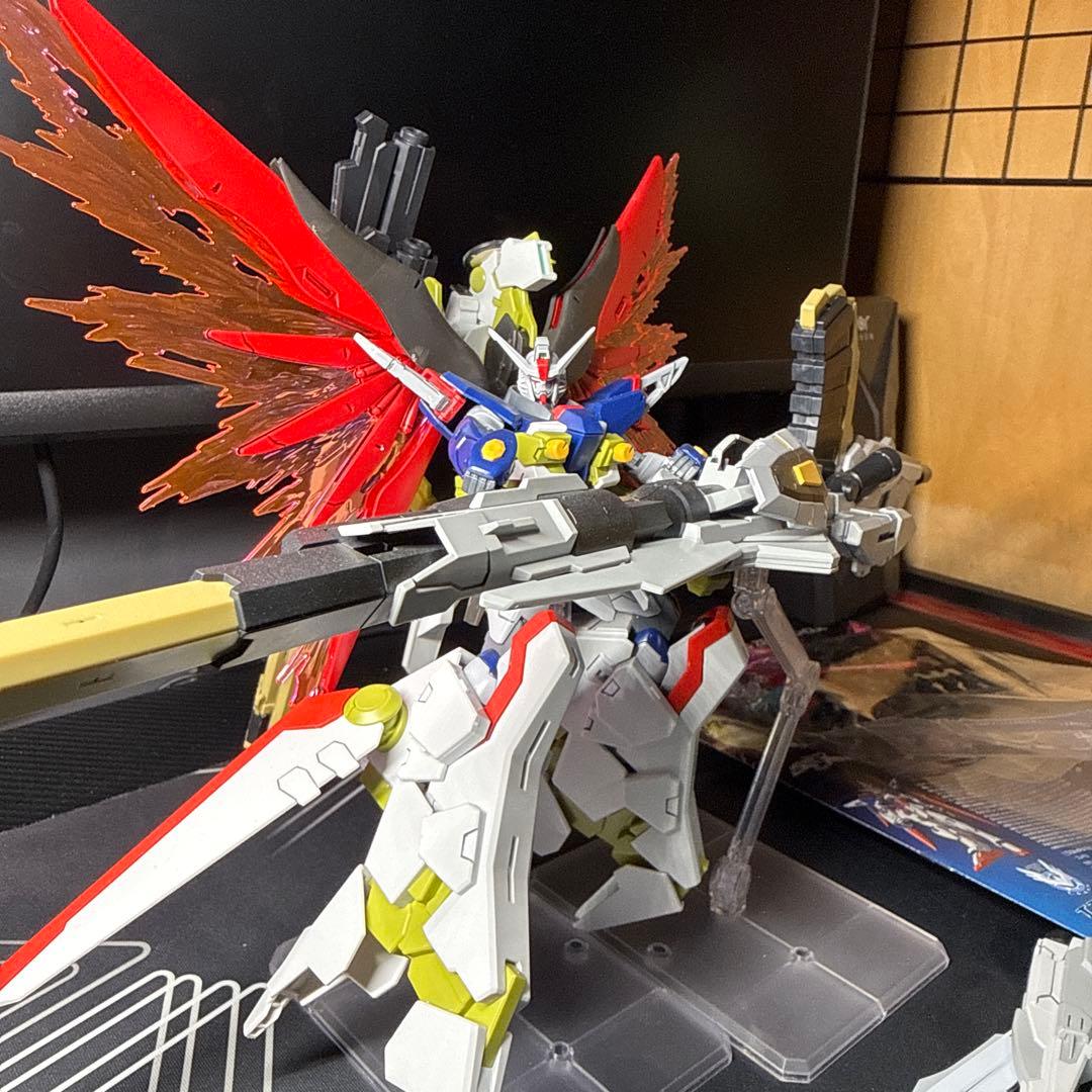 HG デスティニーガンダムSPECII＆ゼウスシルエット 完成品