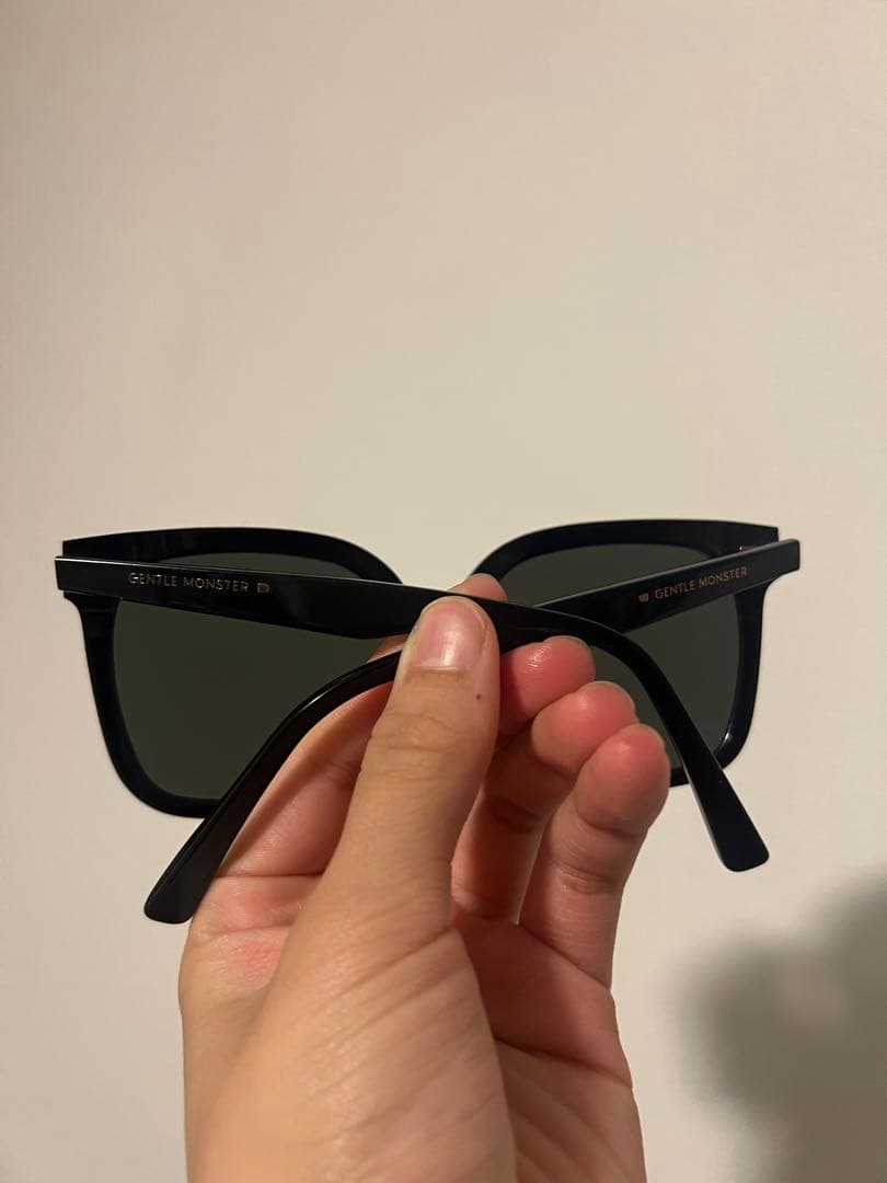 Gentle Monster ブラック サングラス