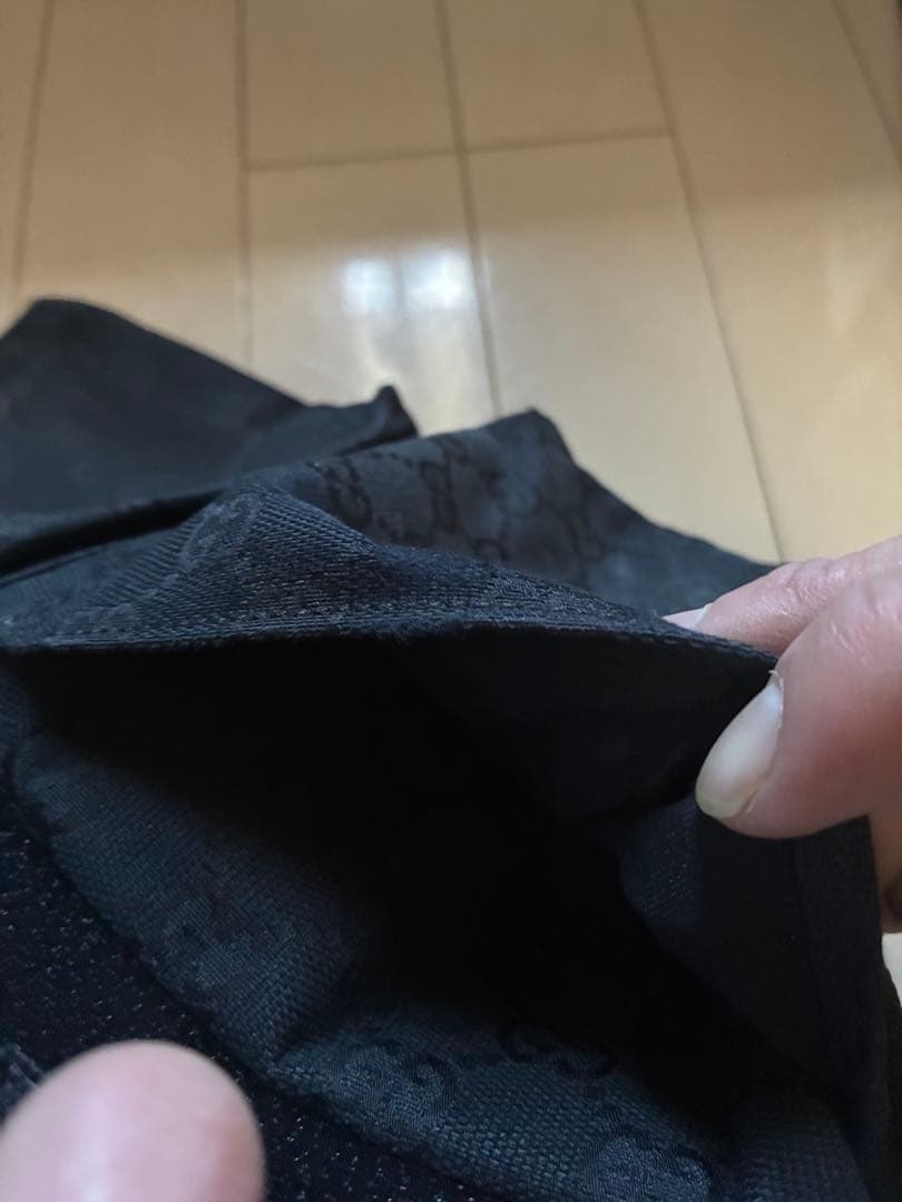 GUCCI ブラック ショルダーバッグ