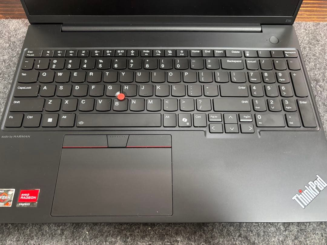 Thinkpad E16 Gen2 メモリ32GB 1TB SSD US配列