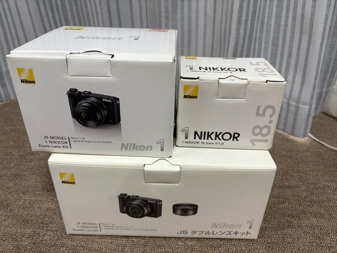 Nikon 1 J5ダブルレンズキット & NIKKOR 30-110mmレンズ