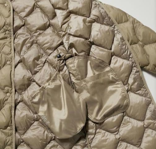 ユニクロ　ウルトラライトダウンリラックスコート　カーキ　3XL