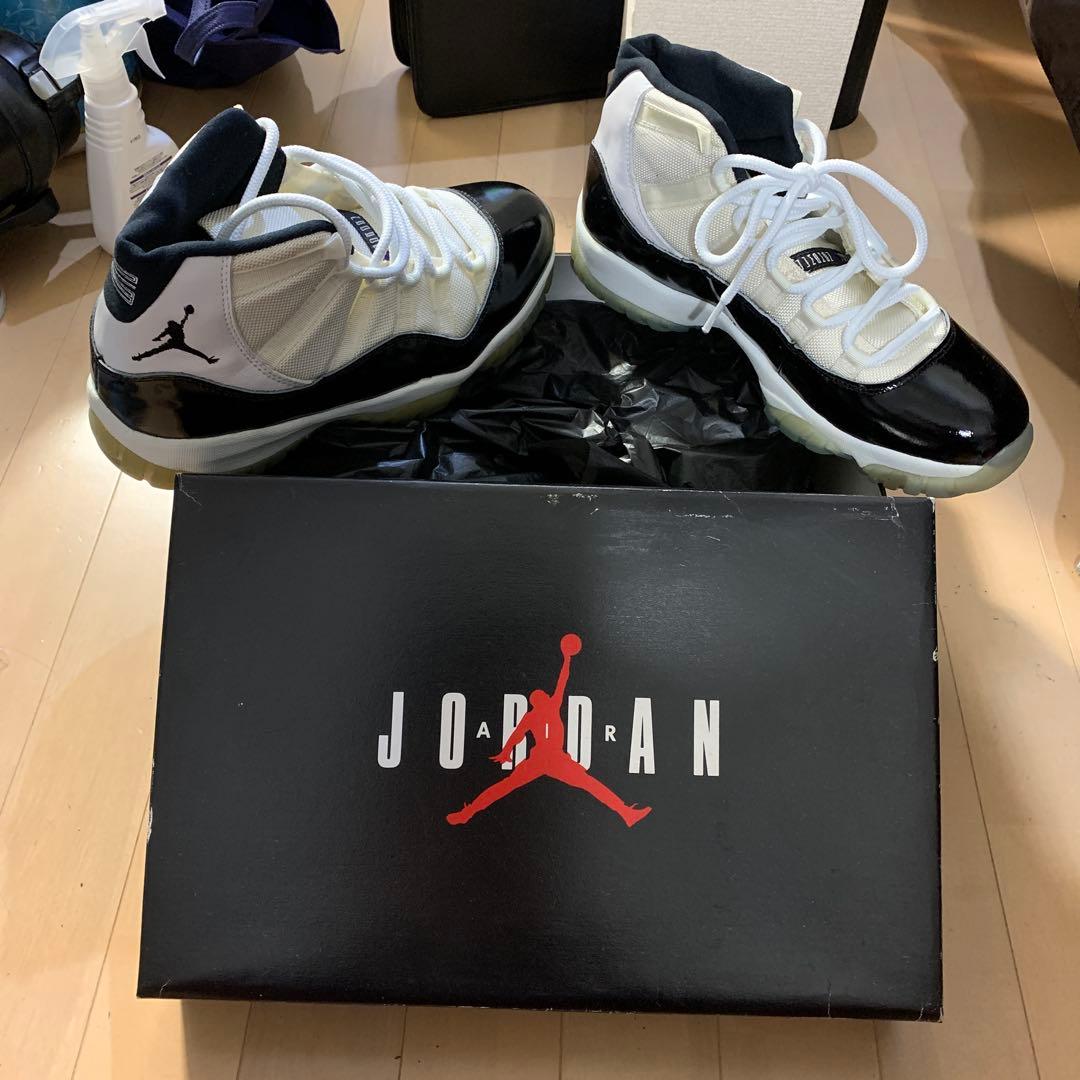 Air Jordan 11 ホワイト/ブラック/ダークコンコード UK 9