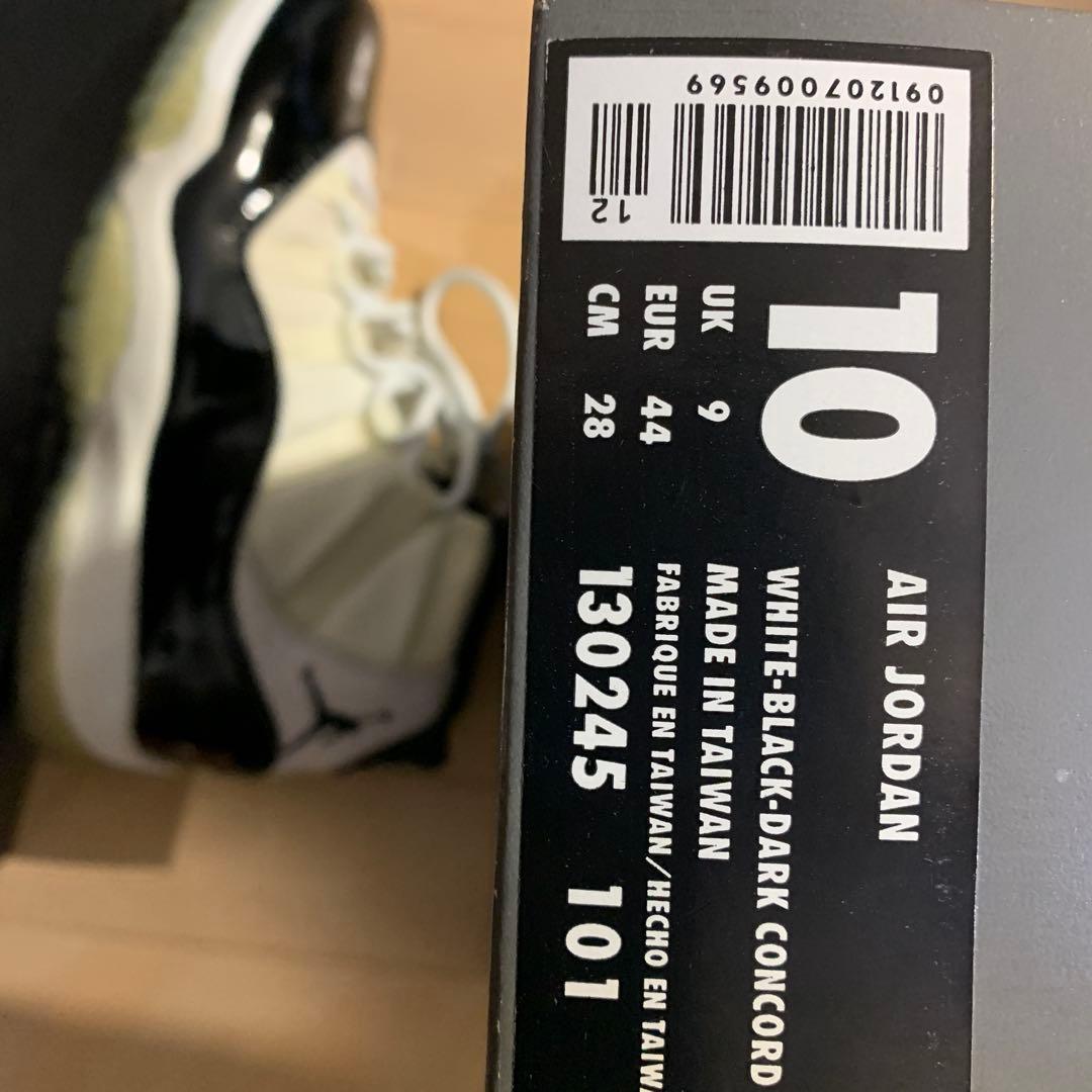 Air Jordan 11 ホワイト/ブラック/ダークコンコード UK 9