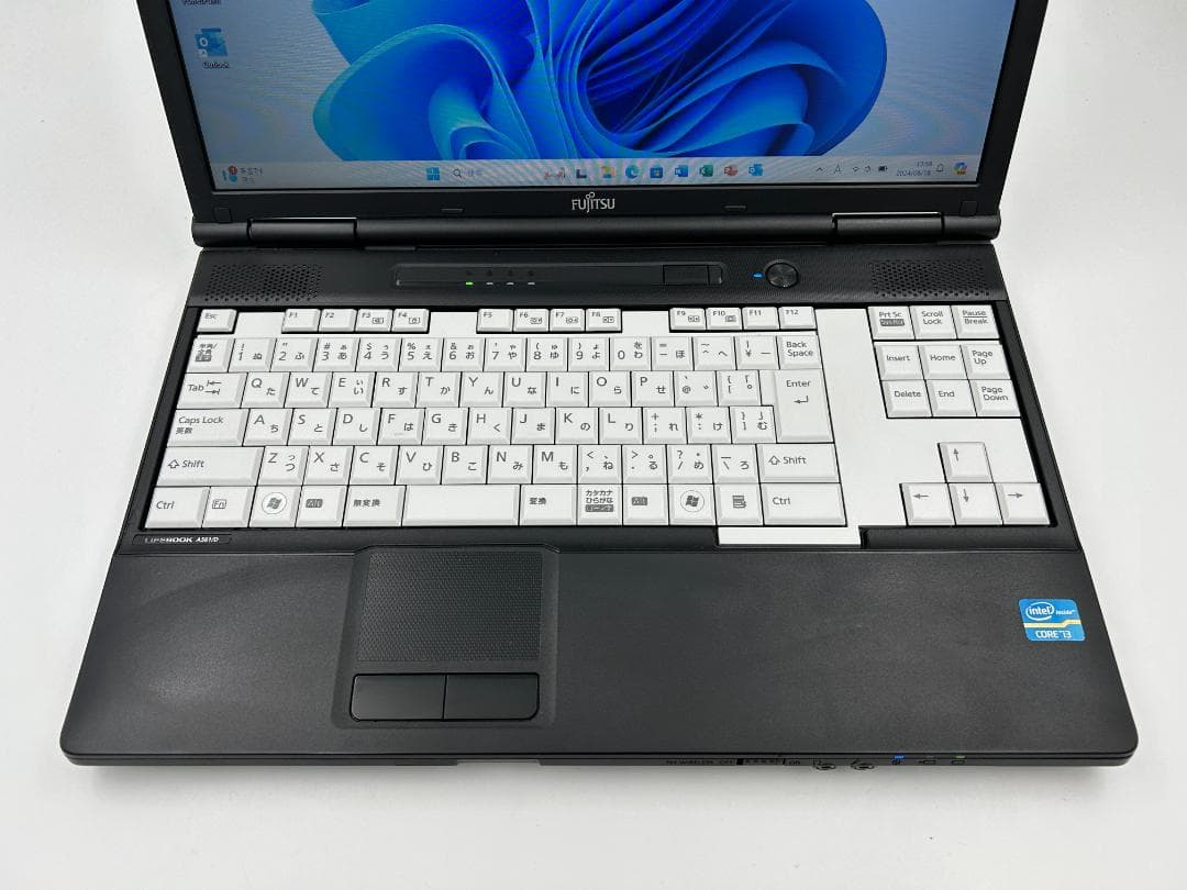 ノートパソコン windows11 オフィス付き core i5 A561/D