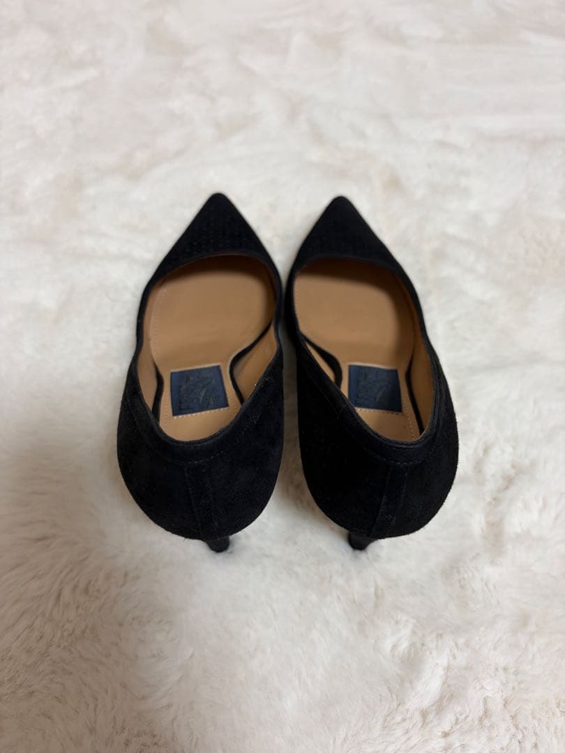 【美品】黒パンプス　スウェード　サルヴァトーレフェラガモ