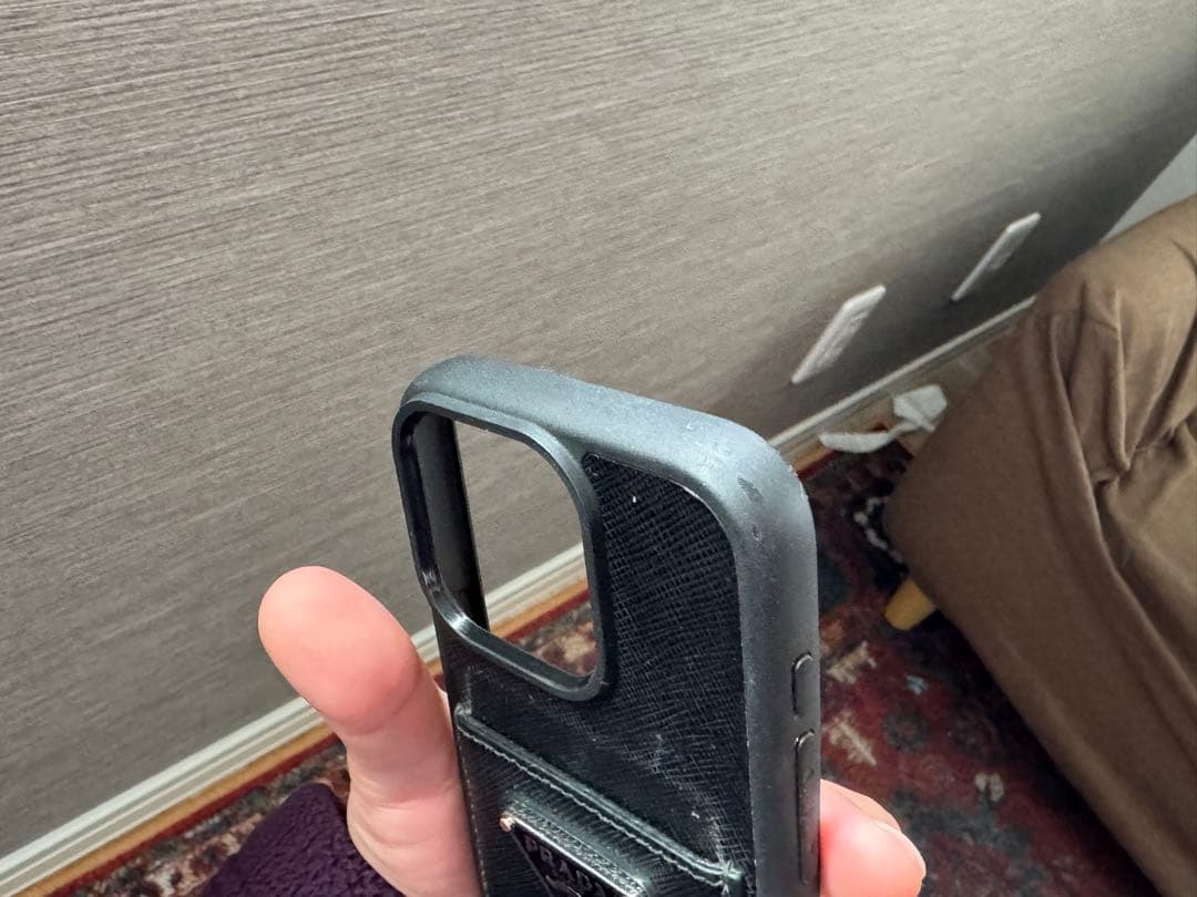 ★美品　PRADA プラダ　iPhone 15Pro ケース★