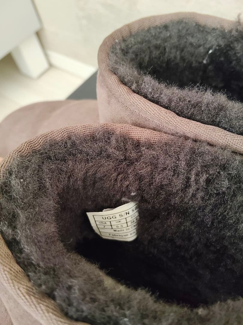 美品☆　アグ UGG ムートンブーツ　クラシックミニ　ダークブラウン　7