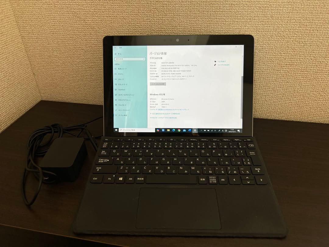 Windowsタブレット本体 Microsoft Surface Go Model:1824