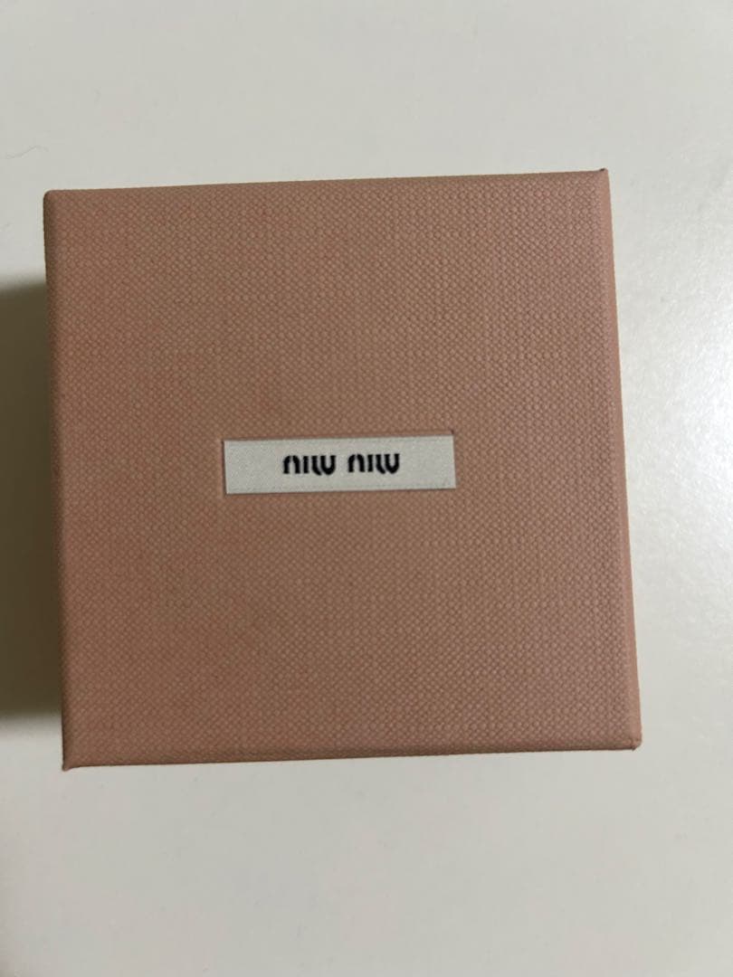 miu miu ピンク ヘアクリップ バレッタ
