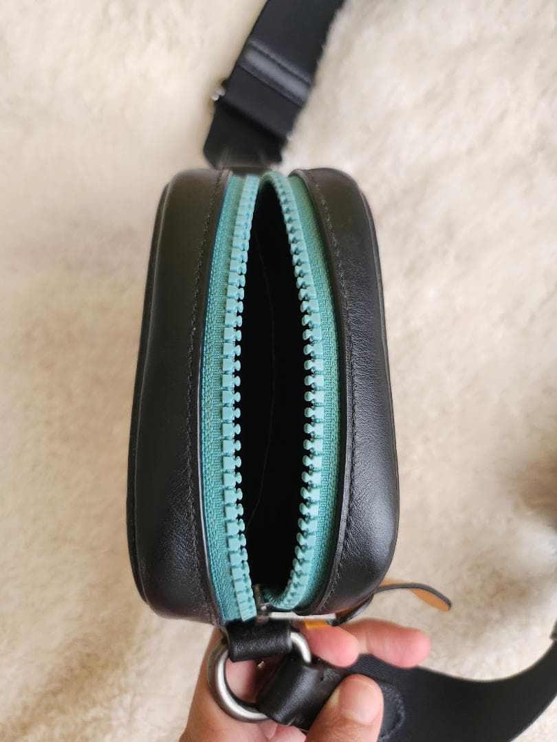 【COACH コーチ Terrain クロスボディバッグ】