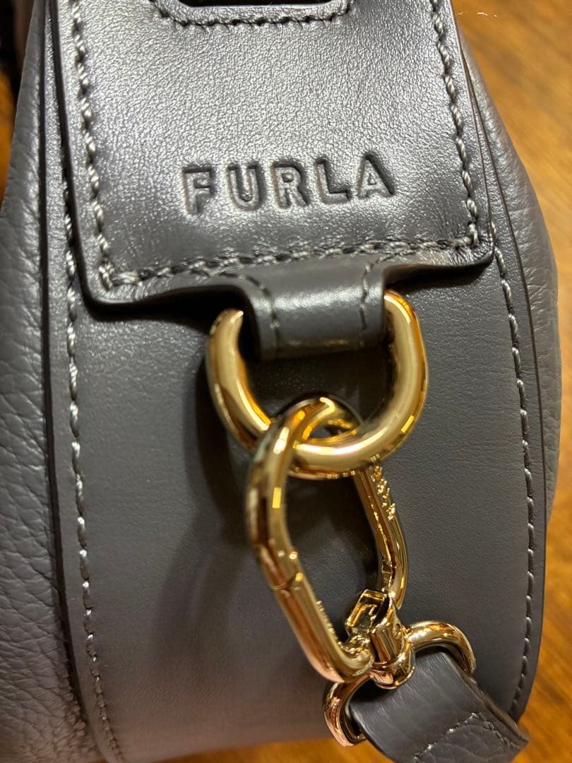 FURLA 本革 グレー バッグ