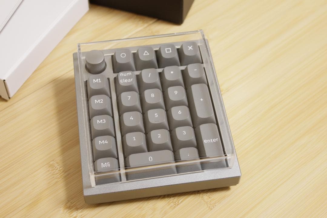 【Keychron】Q0 Plus テンキー シルバー 純正ダストカバーつき