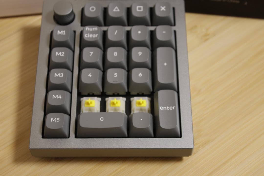 【Keychron】Q0 Plus テンキー シルバー 純正ダストカバーつき