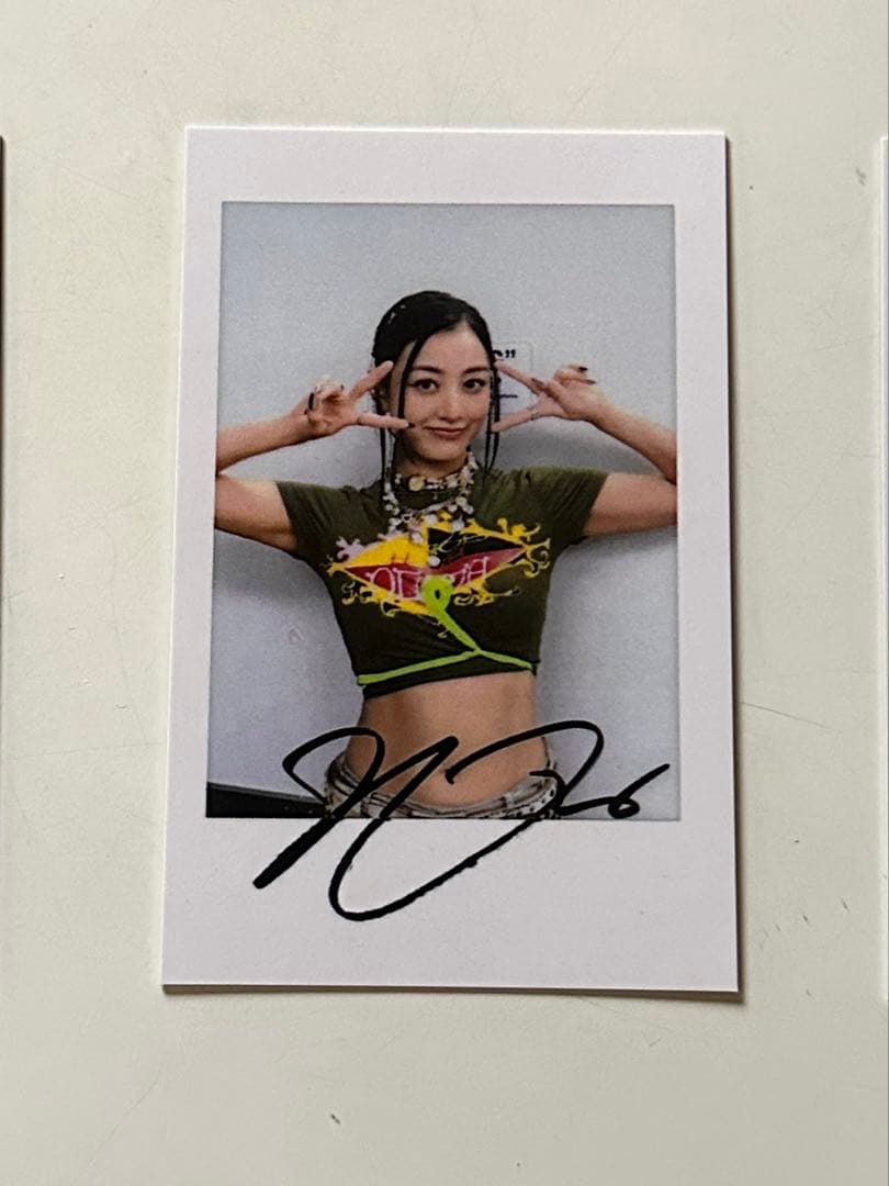 TWICE yizhiyu 上海サイン会当選者限定ポラ風トレカ　2.0 ジヒョ