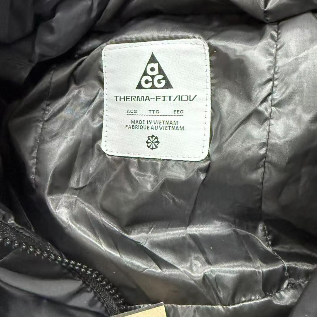 ACG THERMA-FIT ブラック ダウンジャケット