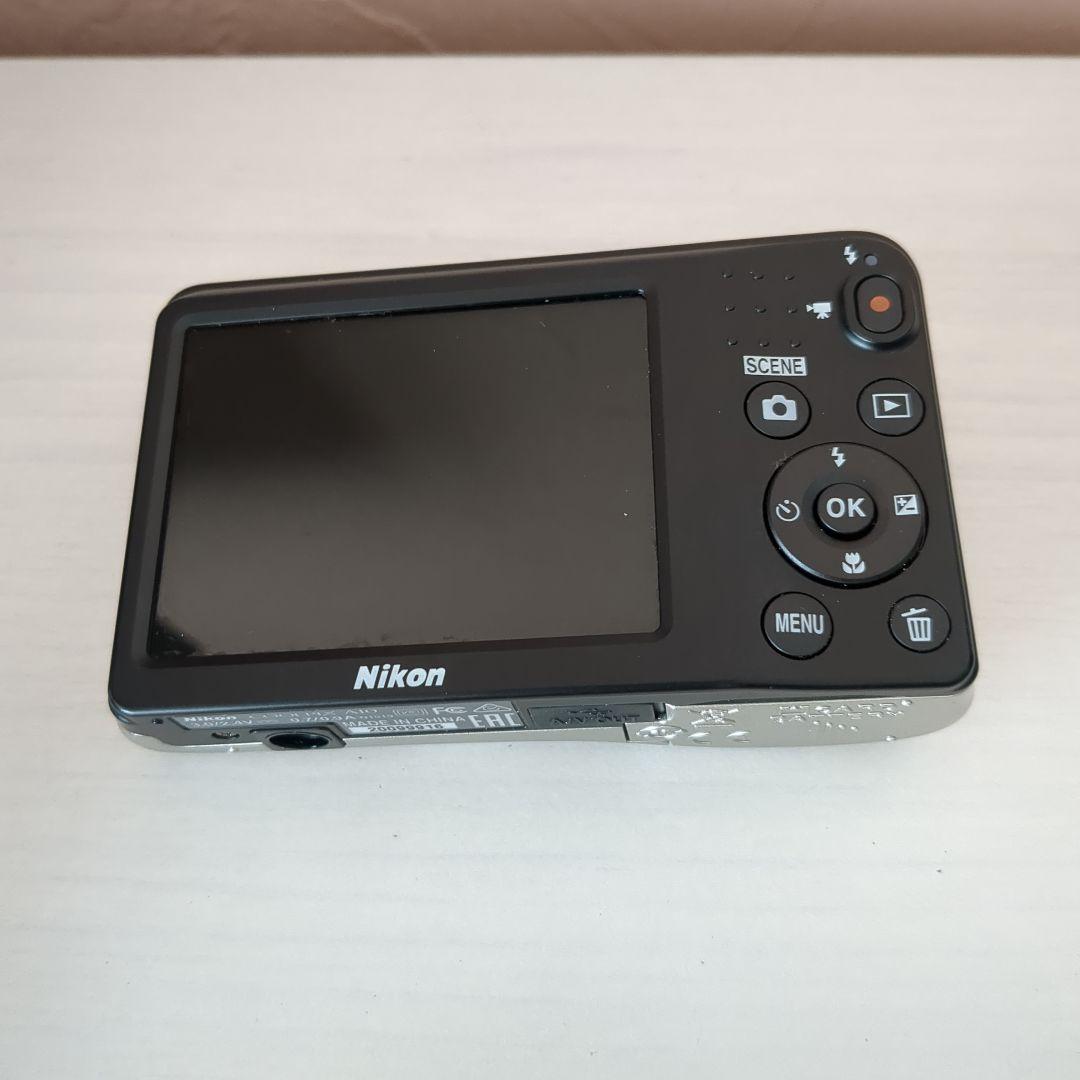 デジカメ Nikon COOLPIX A10 シルバー SDcard32GB付き