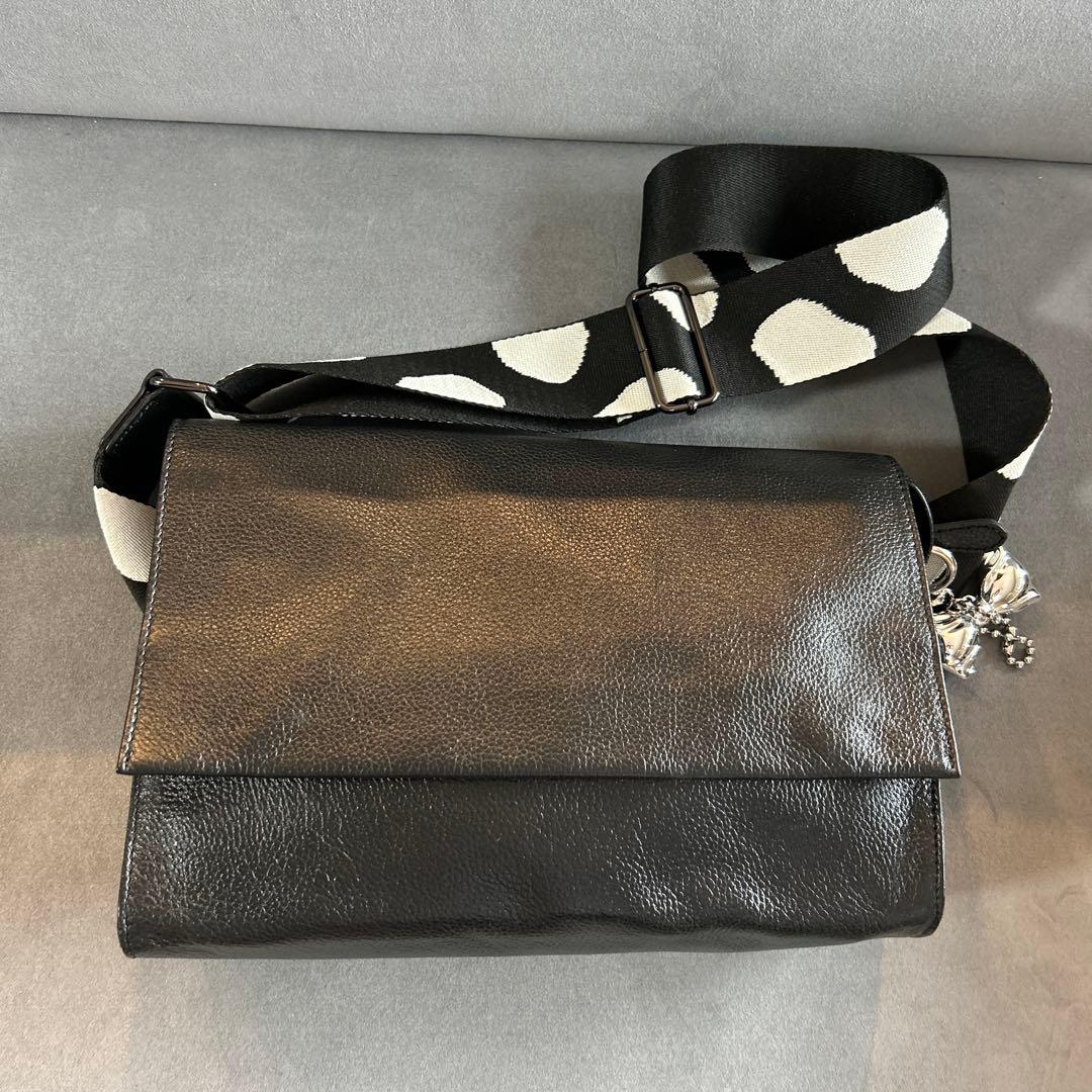 美品　ear PAPILLONNER ワイドテープショルダーバッグ/ボディバッグ