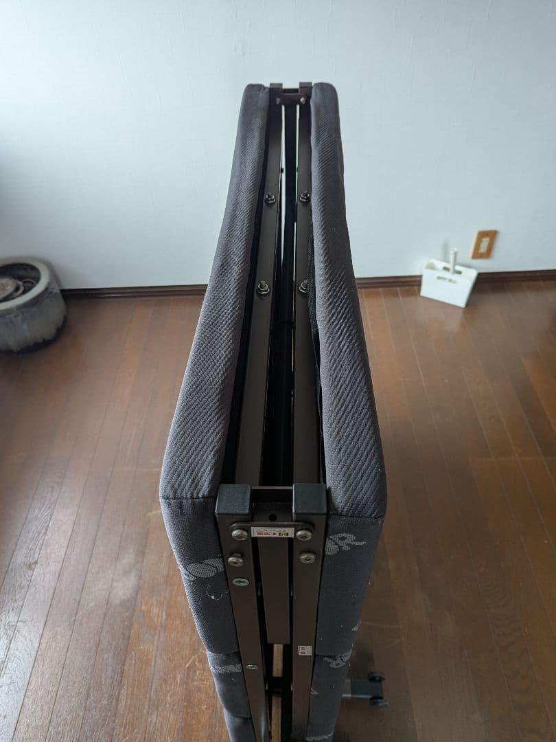 【処分価格】EMOOR 折りたたみベッド シングル 送料込 早い者勝ち