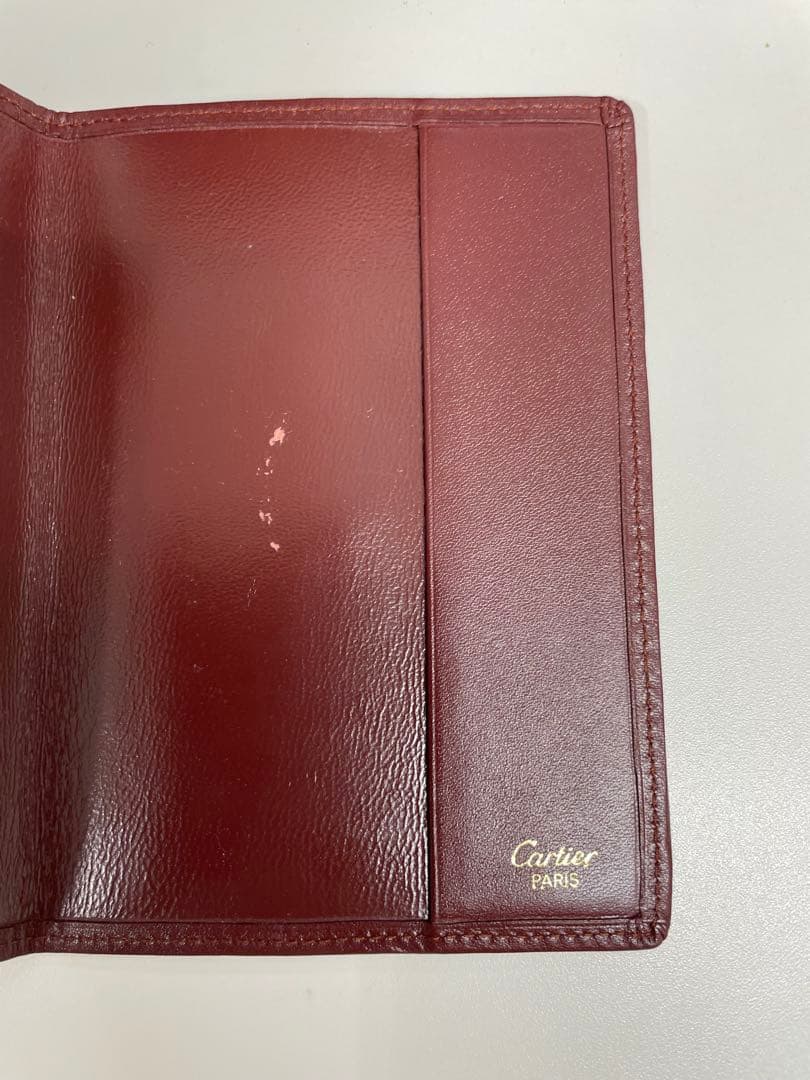 Cartier バーガンディ レザー パスポートケース