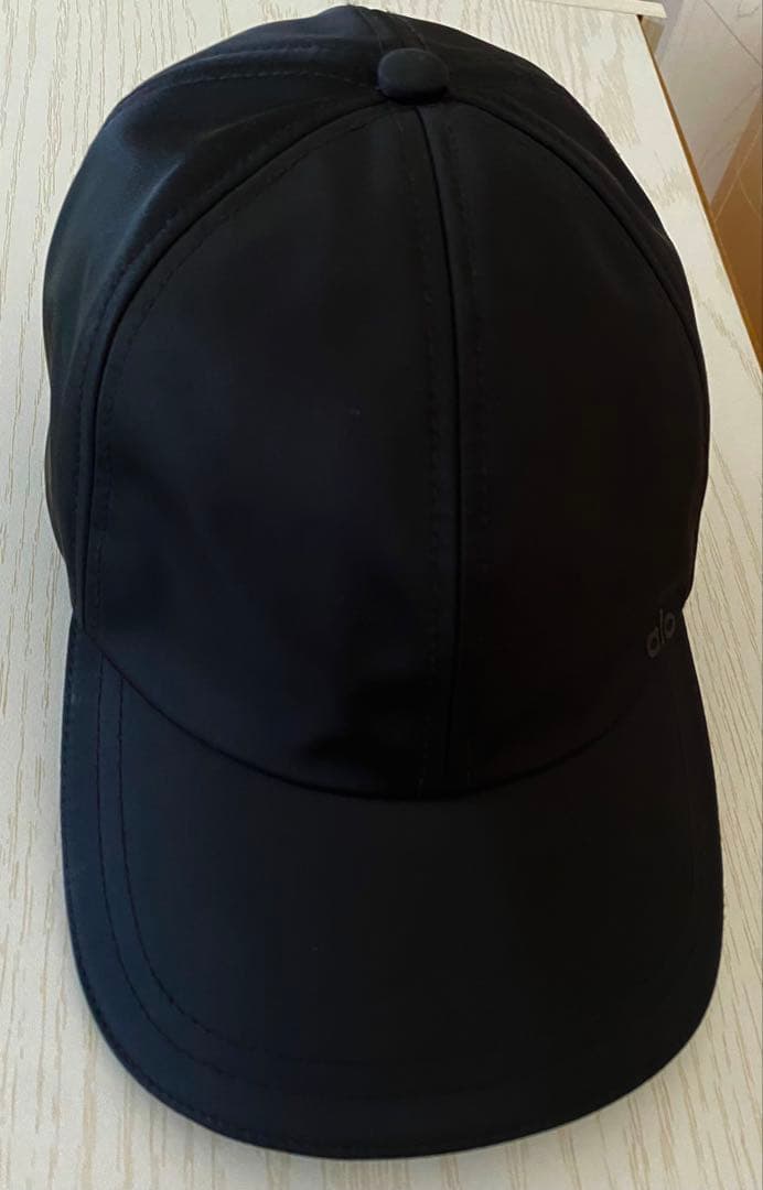 alo サテン キャップ 正規品