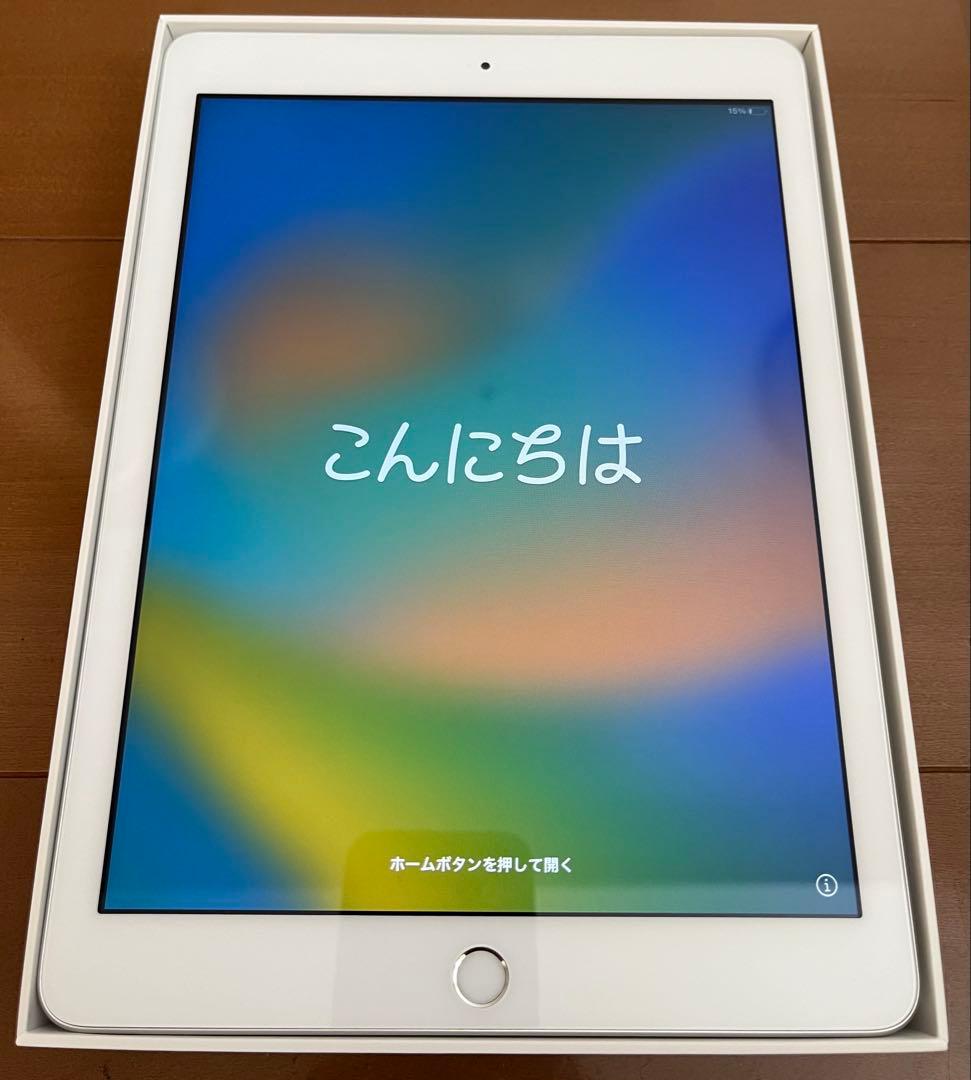 Apple iPad 第5世代 32GB Wi-Fiモデル シルバー