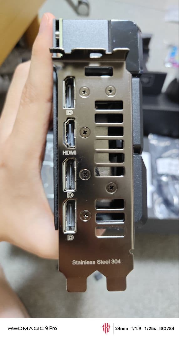 グラフィックボード・グラボ・ビデオカード ASUS GeForce RTX 4070 Super OC Edition