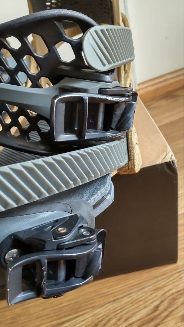 バートン マラビータ　Mサイズ