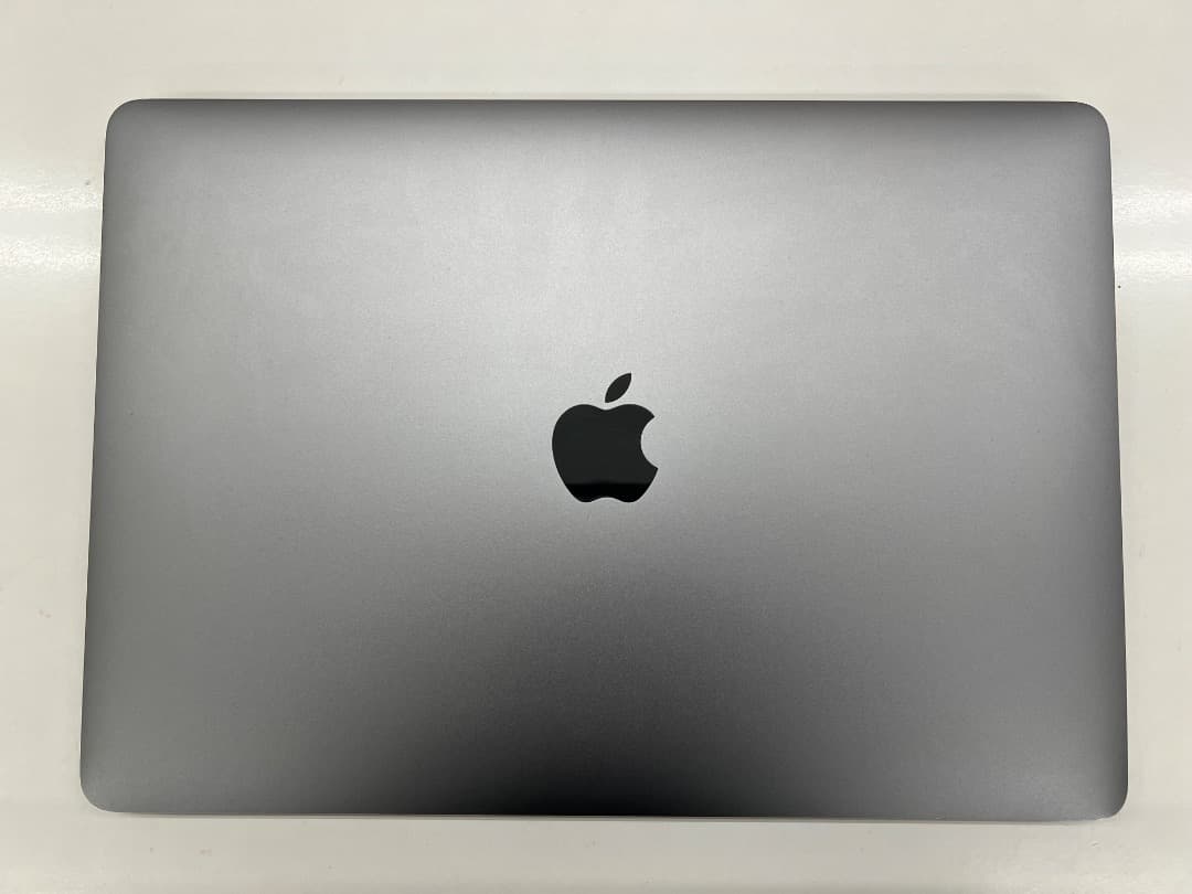 MacBook pro 2018 13インチ i7 16GB スペースグレー