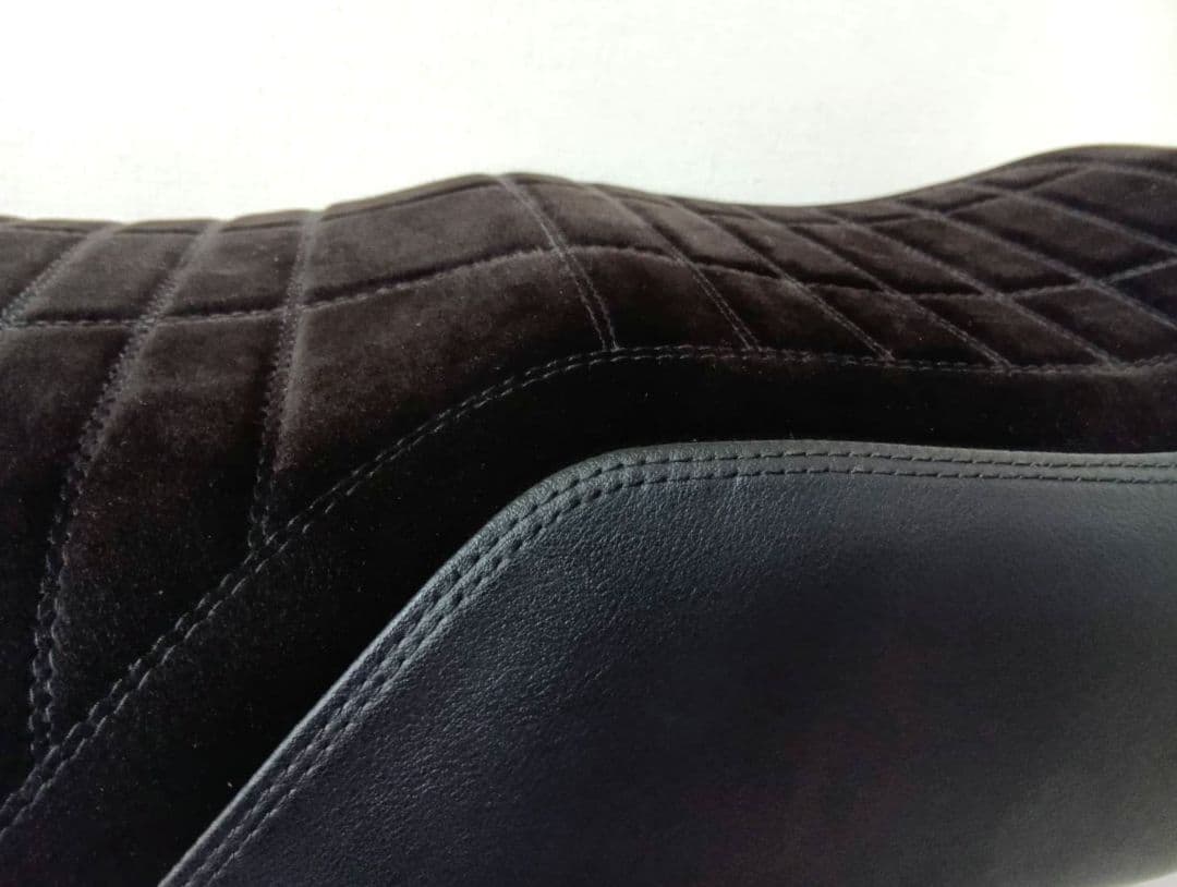 Z750GP　シート　低反発　ゲルザブ加工済　アルカンターラ　スエード　極美品