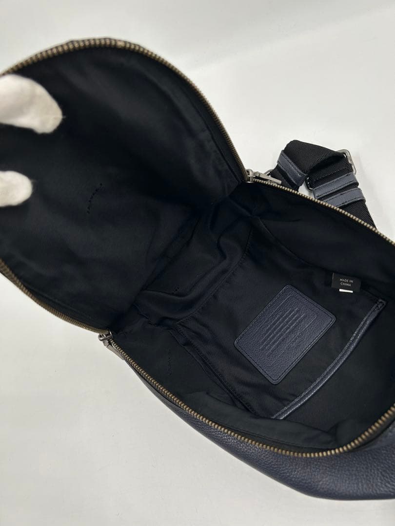 COACH 290 コーチ ボディバッグ ペブルドレザー 斜め掛け ネイビー