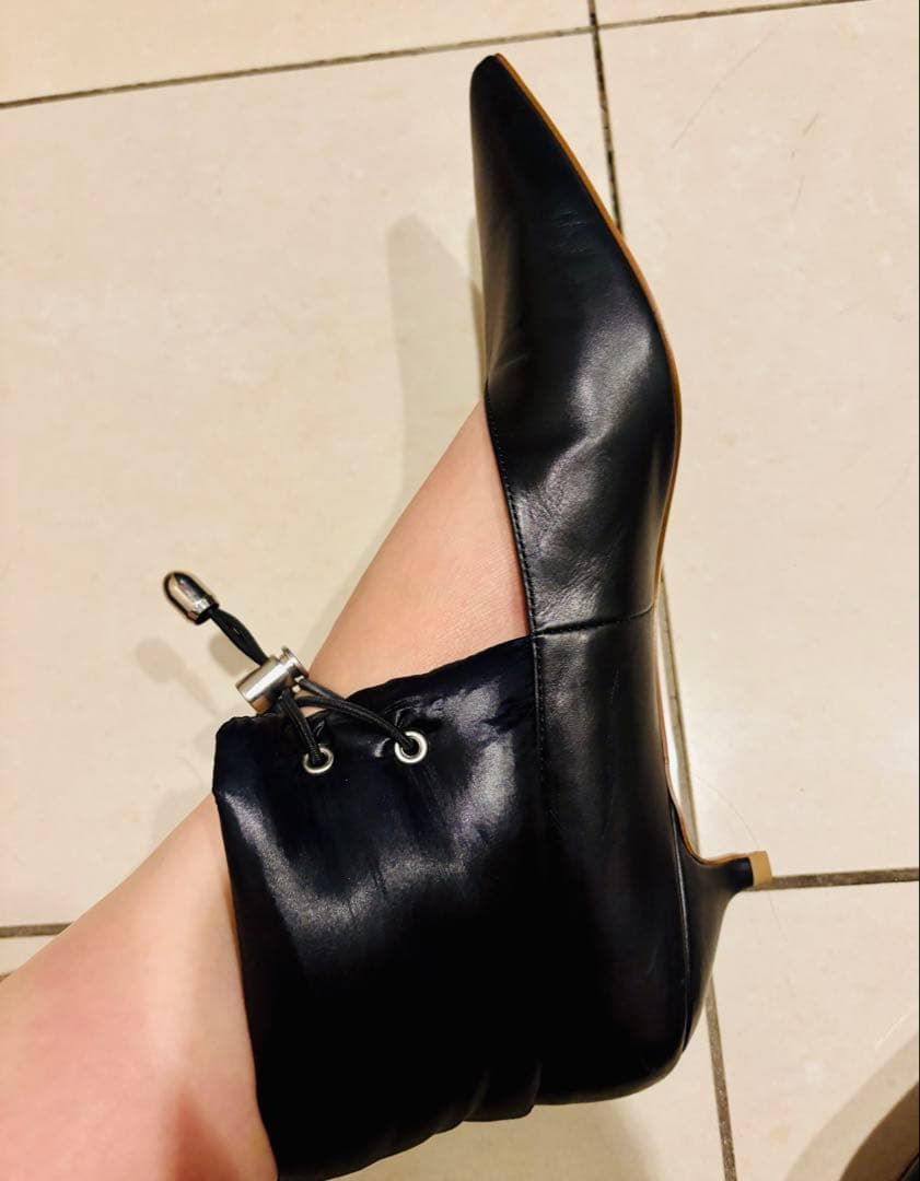 希少品　室内試し履きのみ　PIPPICHIC 黒　ダウン　ヒール　パンプス　37