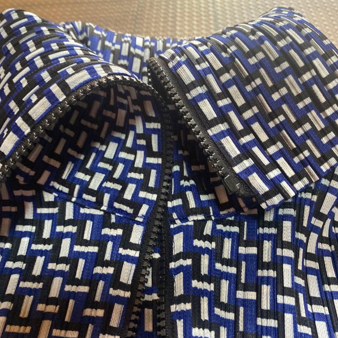 プリーツ・プリーズ　ワンピース　コート