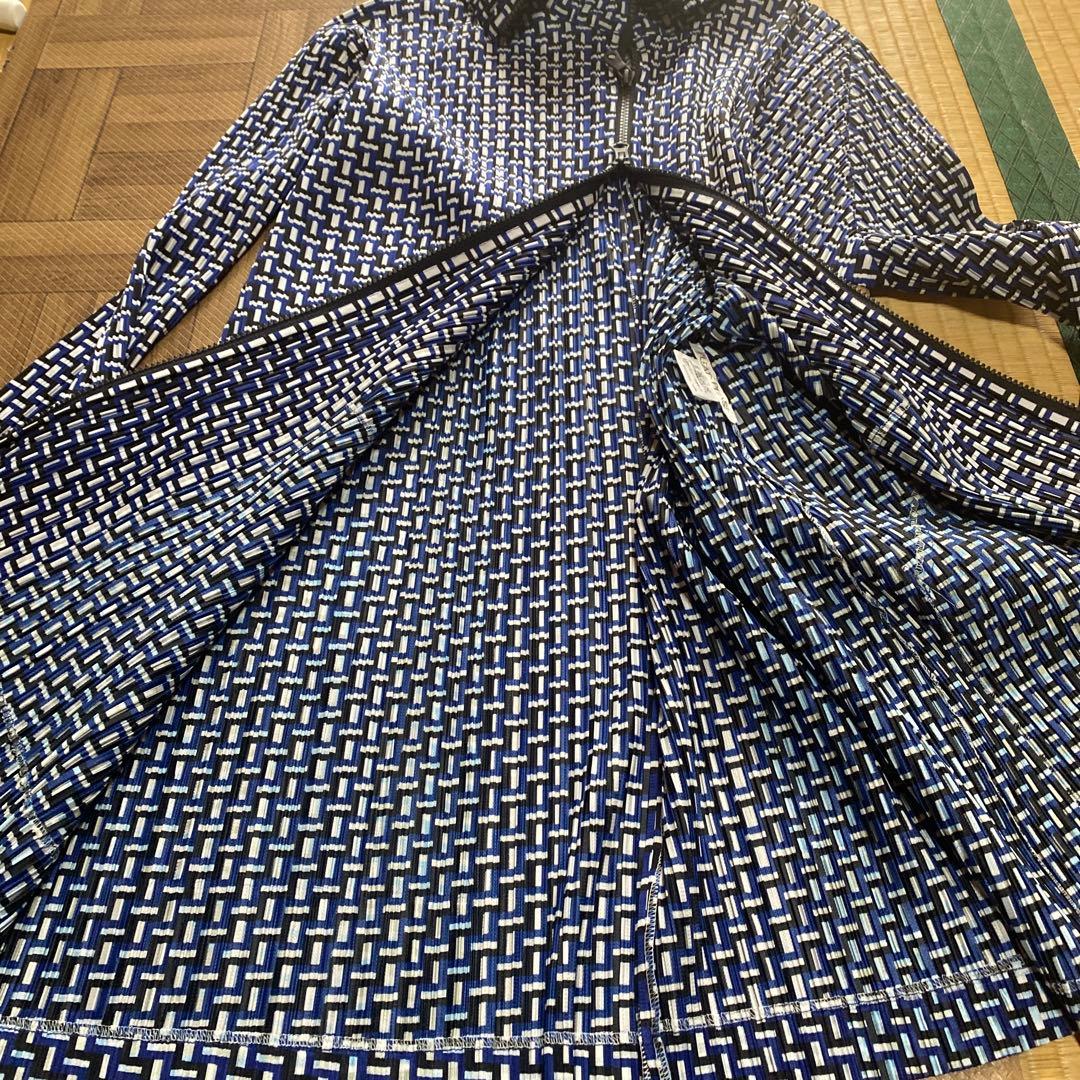 プリーツ・プリーズ　ワンピース　コート