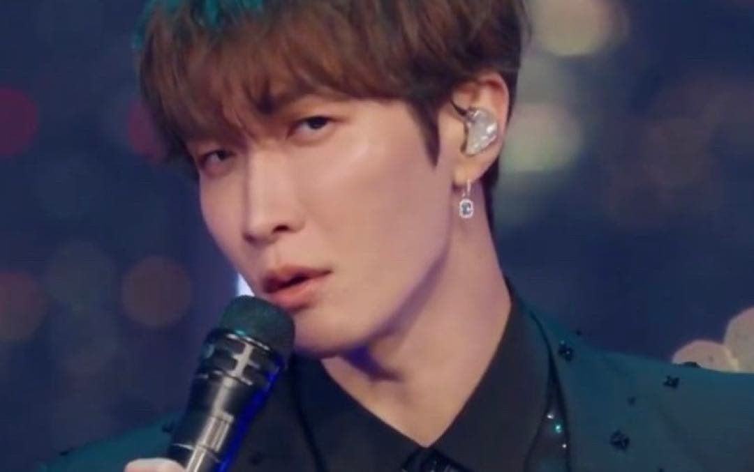 ⭐︎新品未使用⭐︎ ラッピング済　スワロフスキーピアス　【渡辺翔太さん愛用】