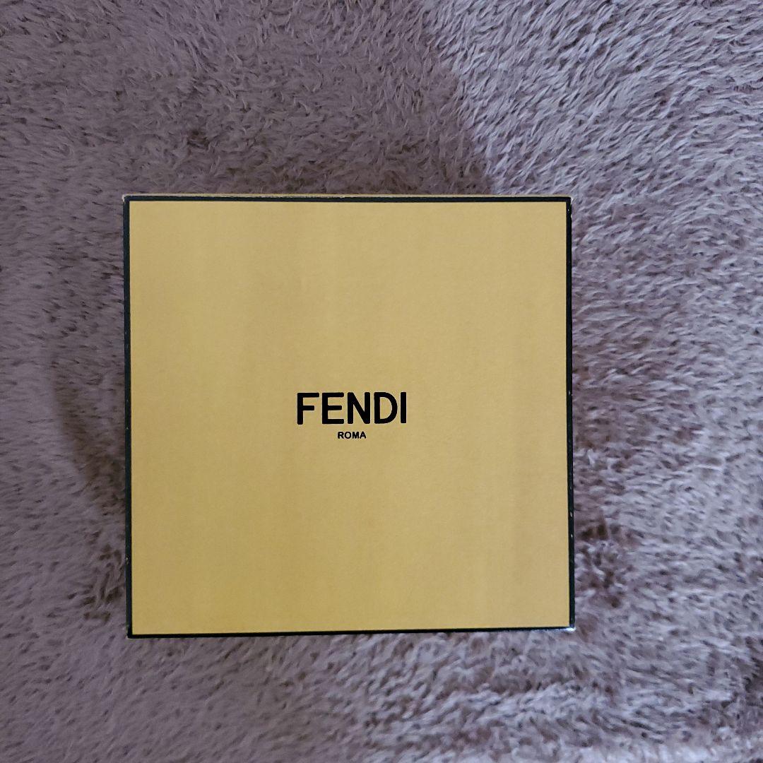 FENDIネックレス