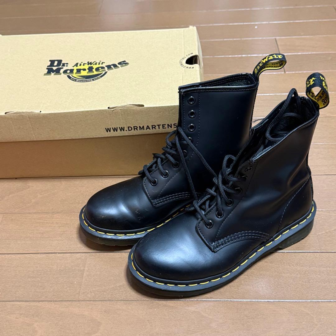 Dr. Martens ブラックレザー 8ホールブーツ　23.0cm