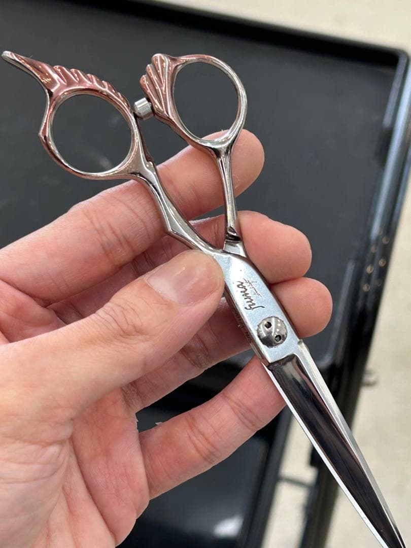 トギノン　ハサミ