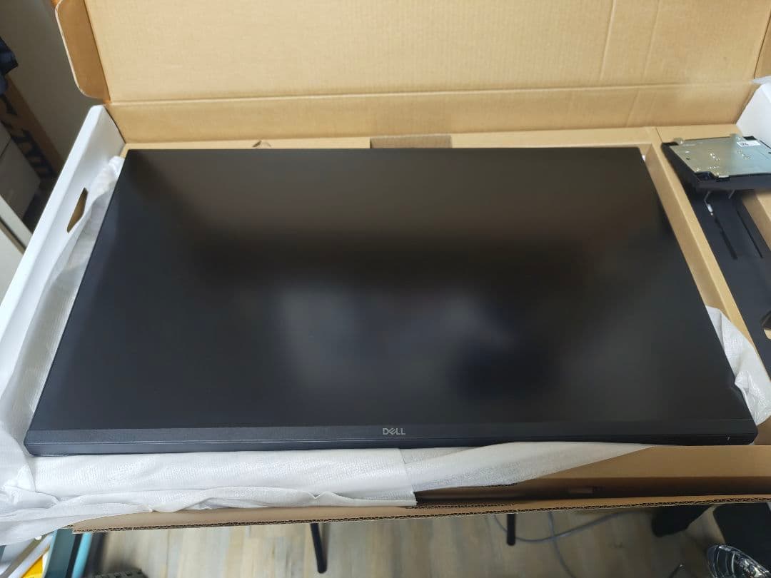 DELL 32 4K UHD Gaming Monitor 本体